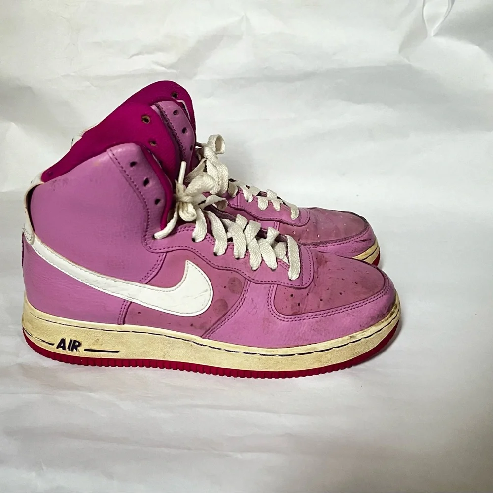 Nike good small